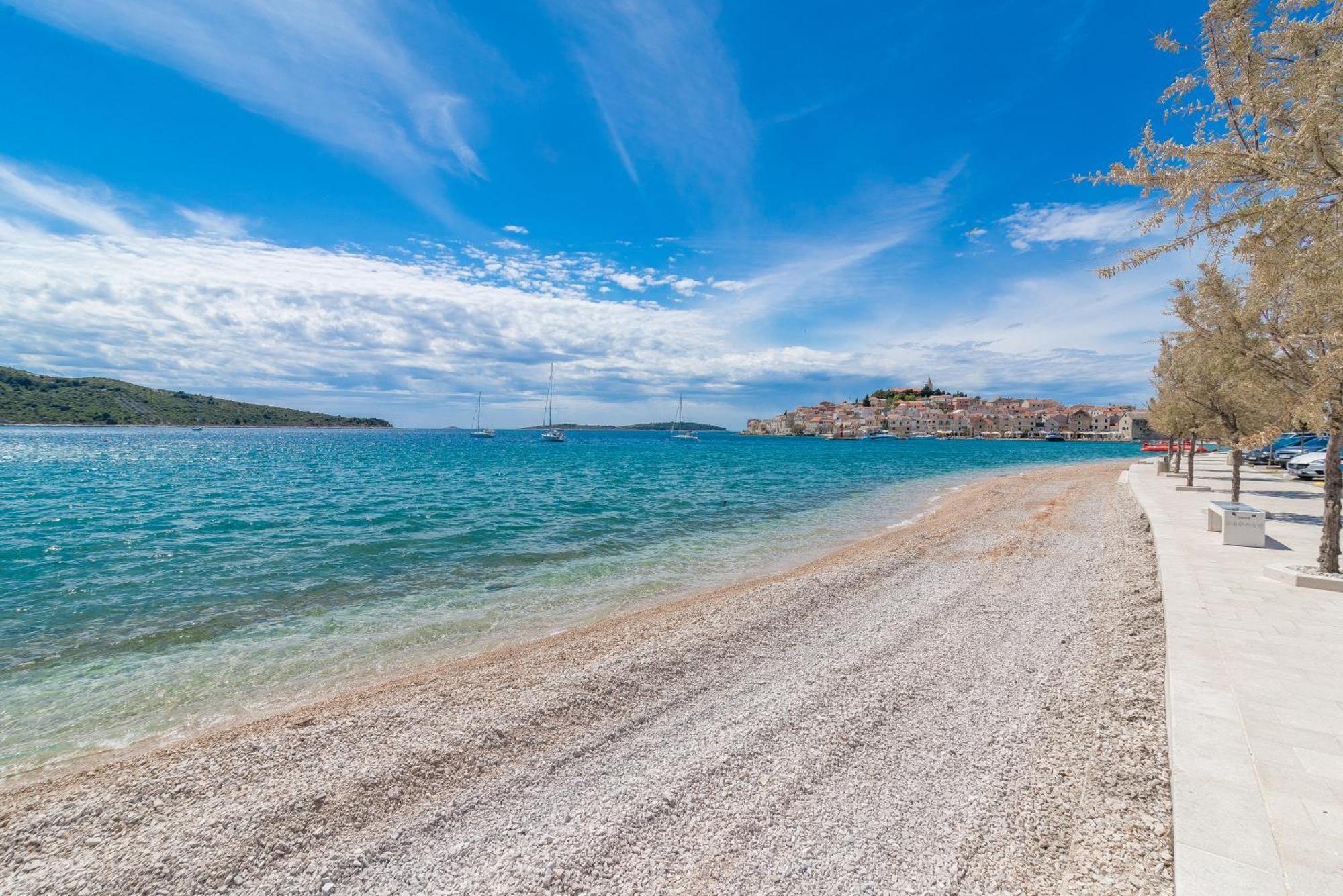 Beachfront Apartments Villa Sisa Primošten Eksteriør bilde