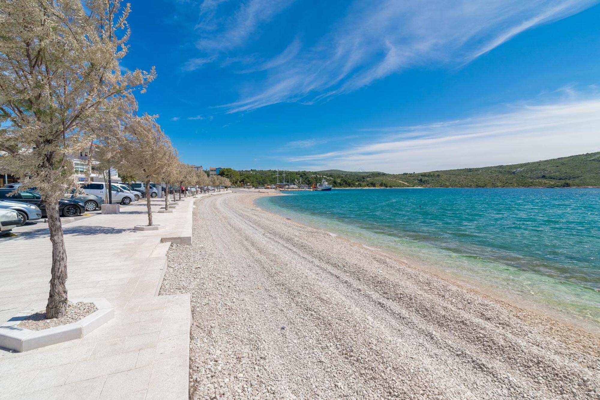 Beachfront Apartments Villa Sisa Primošten Eksteriør bilde